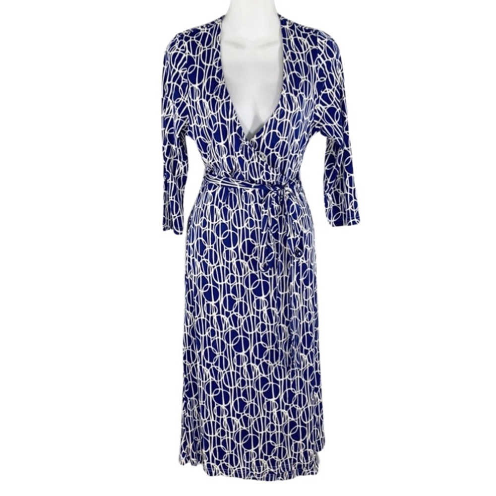 100% silk Pure Collection blue and white circle print wrap dress